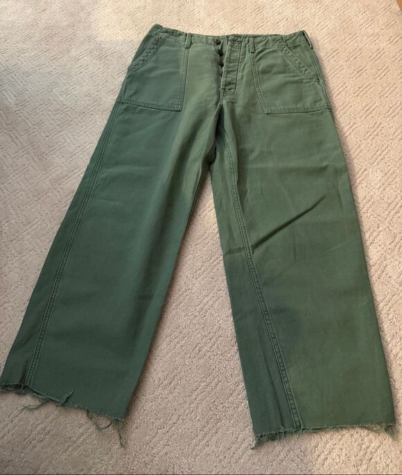 MOTHER Pants - Mother Patch Pocket Private Ankle Fray in Roger That Size 30